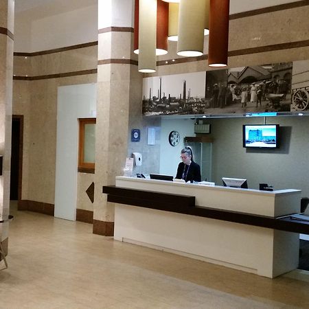 Mercure St Helens St Helens  Екстериор снимка