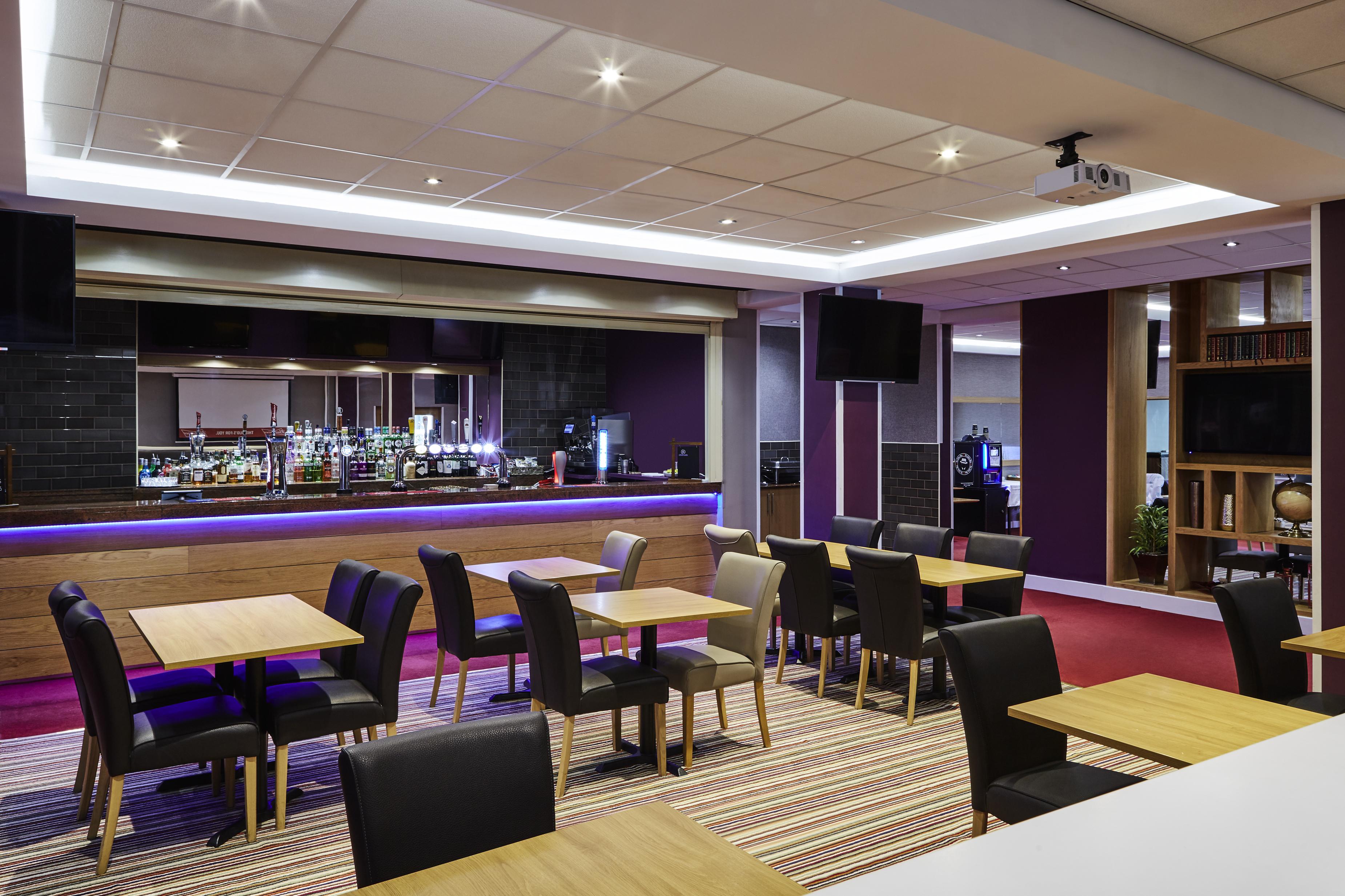 Mercure St Helens St Helens  Екстериор снимка