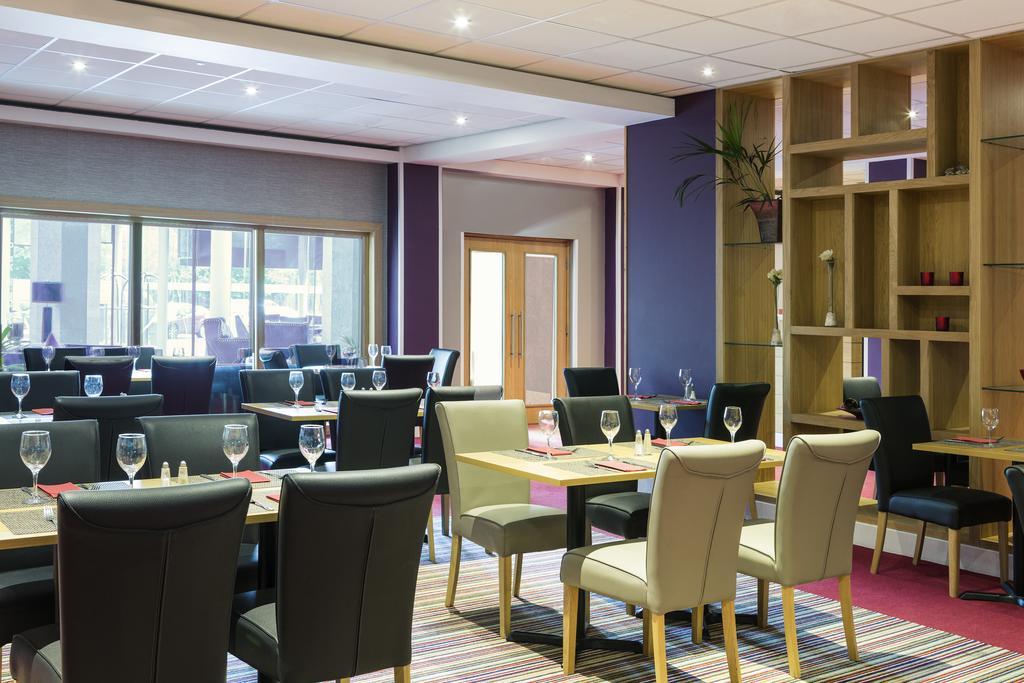 Mercure St Helens St Helens  Екстериор снимка