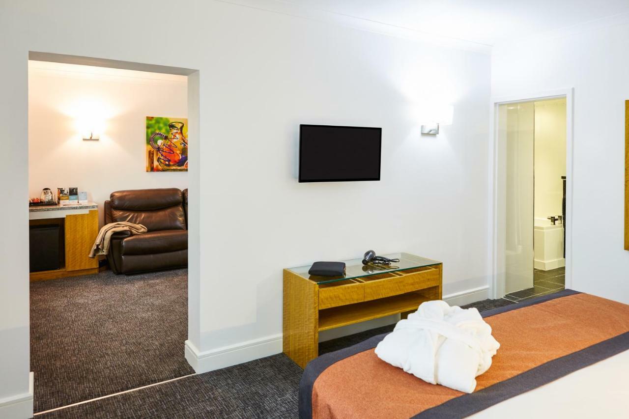 Mercure St Helens St Helens  Екстериор снимка